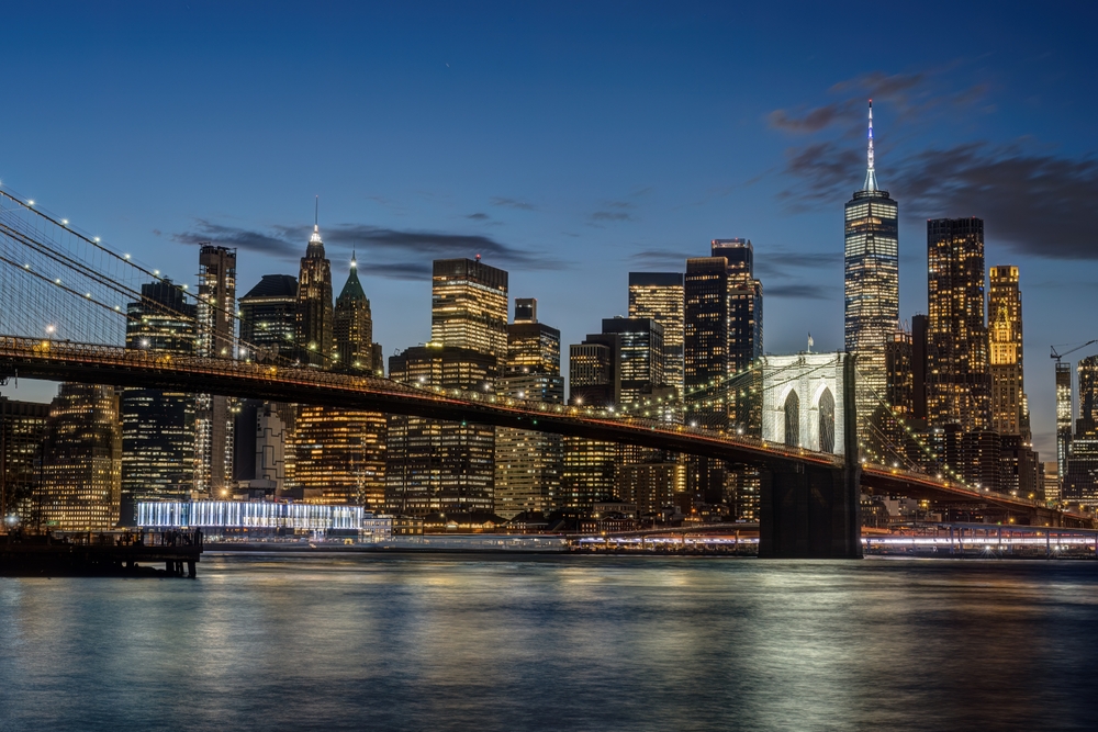 The,Iconic,Brooklyn,Bridge,And,The,Skyline,Of,Manhattan,In
